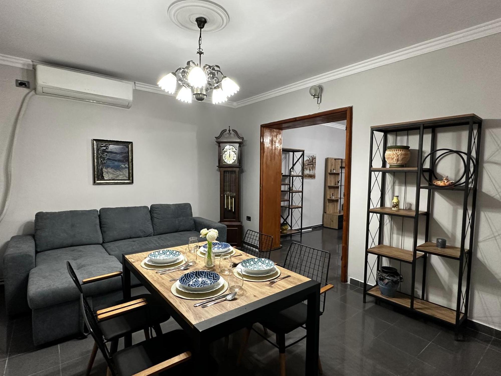 Tirana Treasure: Chic 2Br-Apartment 8Min To Skanderbeg Place Ngoại thất bức ảnh