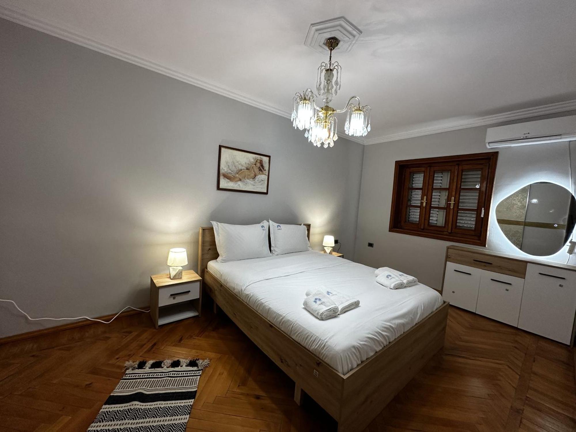 Tirana Treasure: Chic 2Br-Apartment 8Min To Skanderbeg Place Ngoại thất bức ảnh