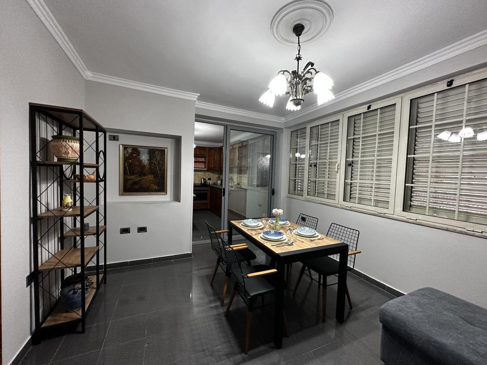 Tirana Treasure: Chic 2Br-Apartment 8Min To Skanderbeg Place Ngoại thất bức ảnh