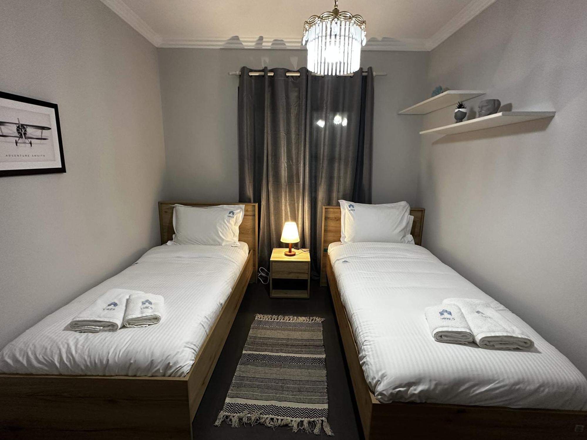 Tirana Treasure: Chic 2Br-Apartment 8Min To Skanderbeg Place Ngoại thất bức ảnh