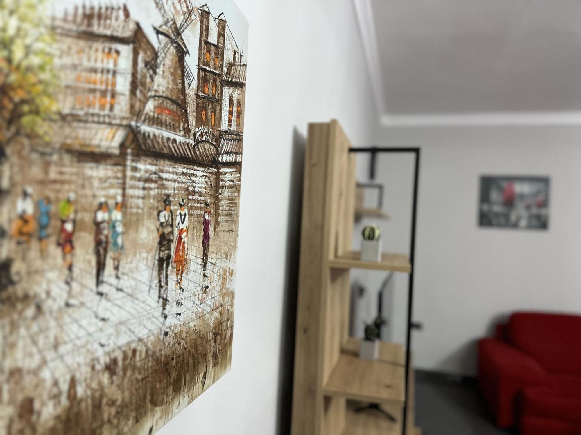 Tirana Treasure: Chic 2Br-Apartment 8Min To Skanderbeg Place Ngoại thất bức ảnh
